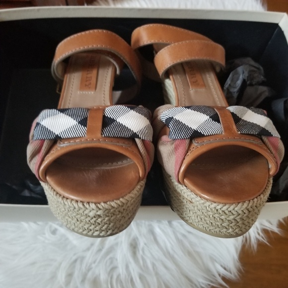 Burberry Check Espadrille Wedges - Picture 4 of 7